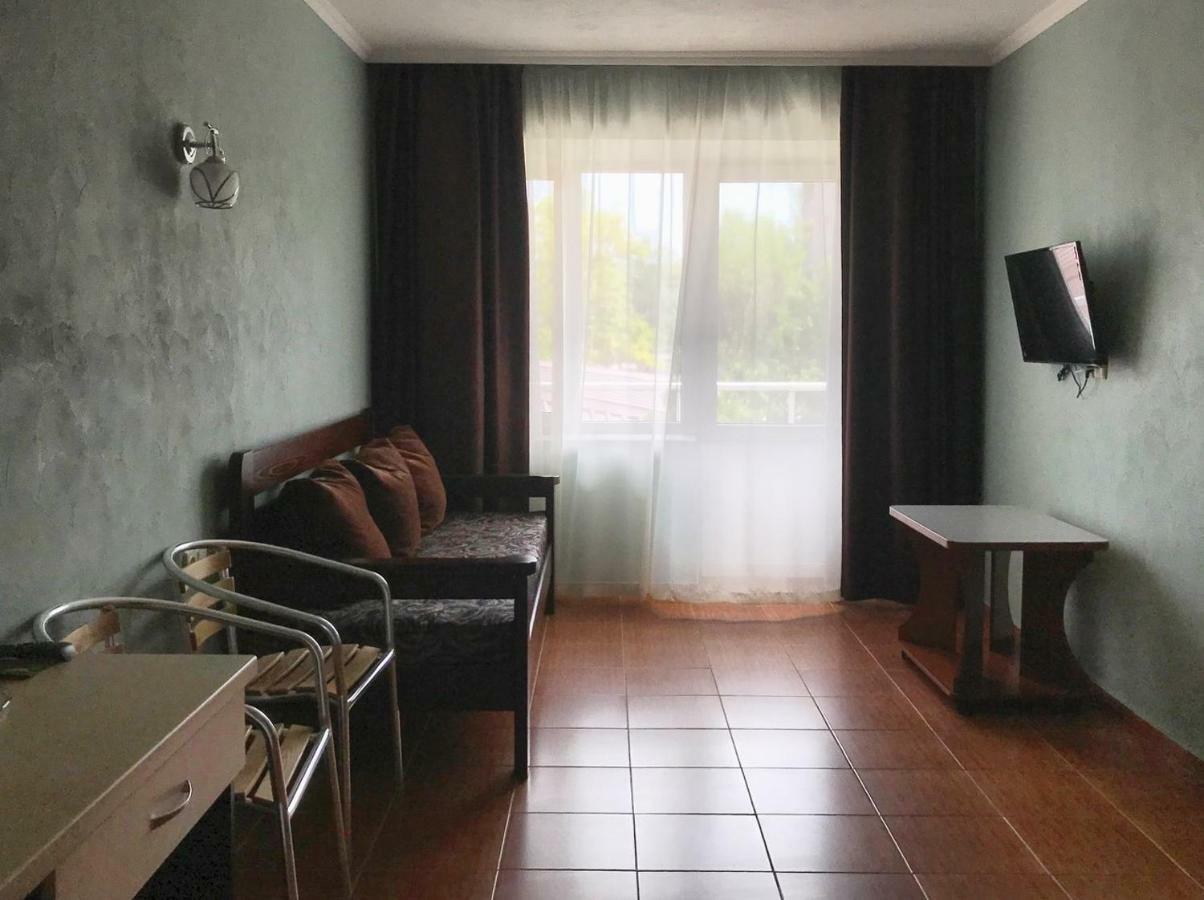 Hotel Odessa Kobleve Extérieur photo