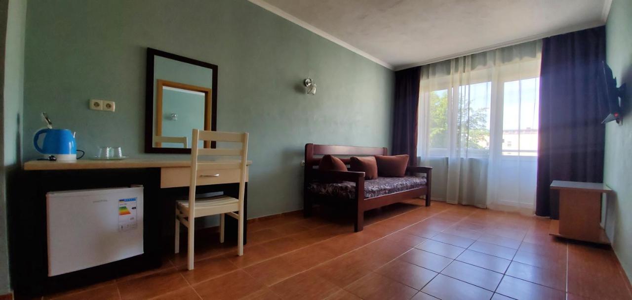 Hotel Odessa Kobleve Extérieur photo
