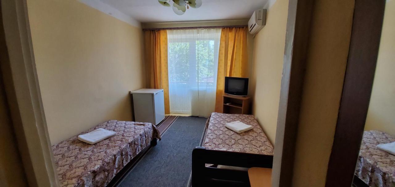 Hotel Odessa Kobleve Extérieur photo